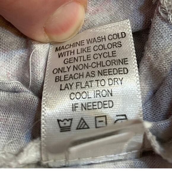 Unity Burgendy Blouse Sz 1XL Short Sleeves Unique Neckline Casual Work - Picture 5 of 5